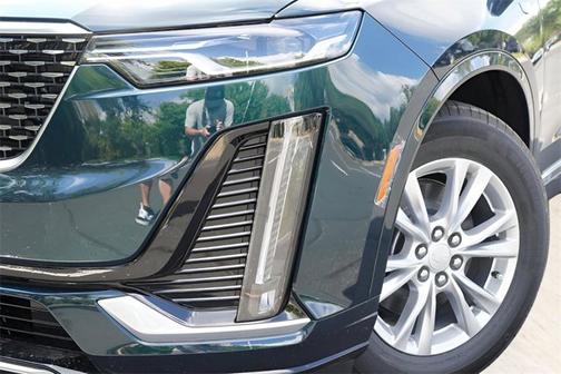 2025 Cadillac XT6 FWD Luxury