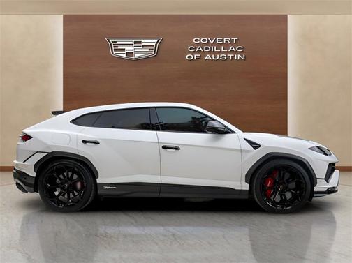 2024 Lamborghini Urus Performante