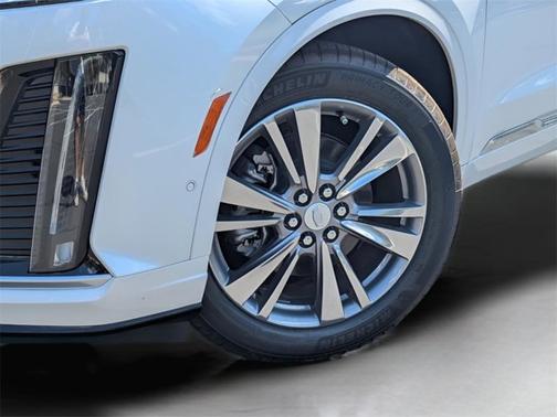 2025 Cadillac XT6 FWD Premium Luxury