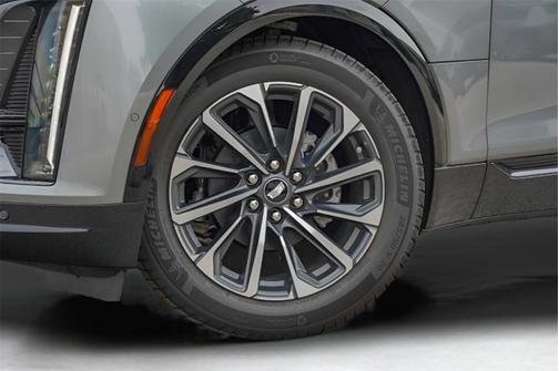 2025 Cadillac LYRIQ Sport