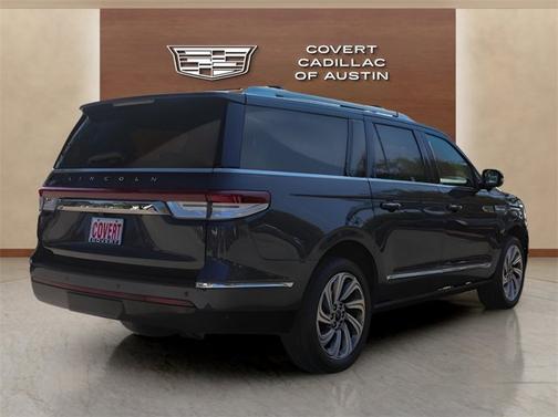 2022 Lincoln Navigator L Reserve