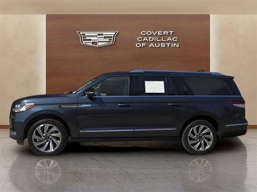 2022 Lincoln Navigator L Reserve