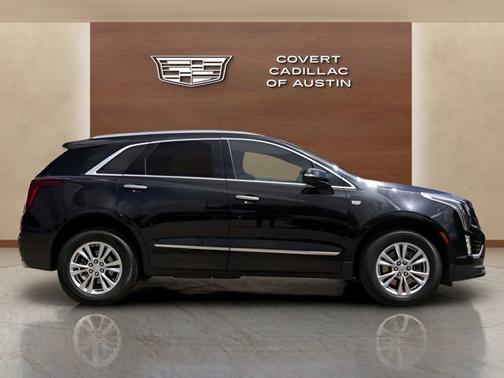 Stellar Black Metallic 2024 Cadillac XT5 FWD Luxury