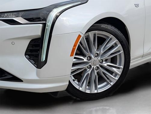 2022 Cadillac CT4 Premium Luxury