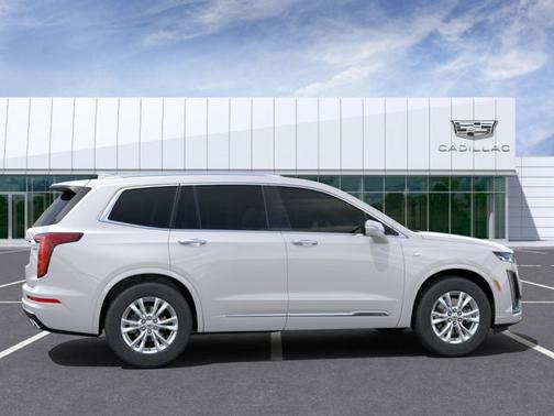 2025 Cadillac XT6 FWD Luxury