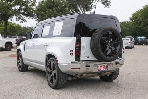 2022 Land Rover Defender SE
