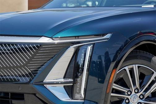 2026 Cadillac LYRIQ Premium Luxury