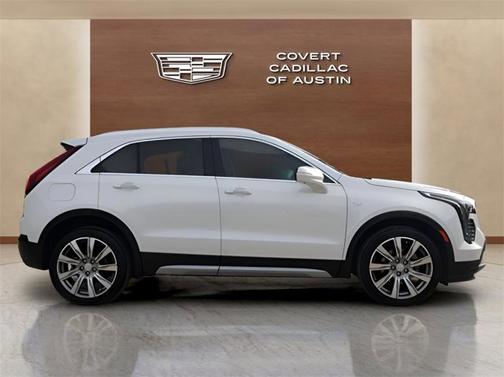 2023 Cadillac XT4 FWD Premium Luxury