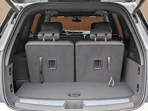2025 Cadillac XT6 FWD Luxury