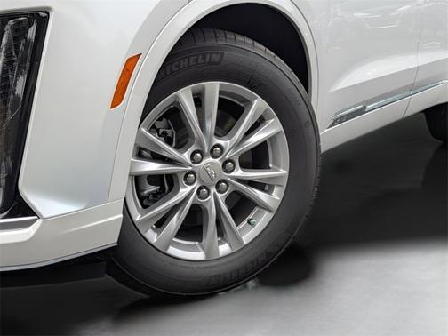 2025 Cadillac XT6 FWD Luxury