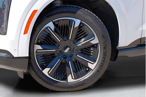 2025 Cadillac Escalade IQ Sport 2