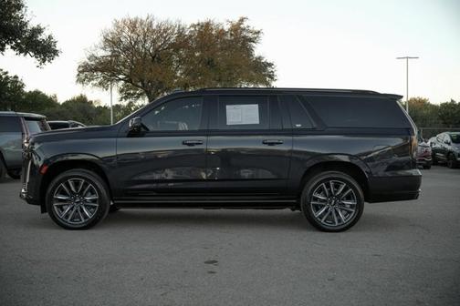 2022 Cadillac Escalade ESV Sport