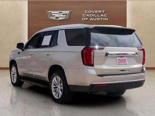 Pearl Beige Metallic 2023 GMC Yukon SLT