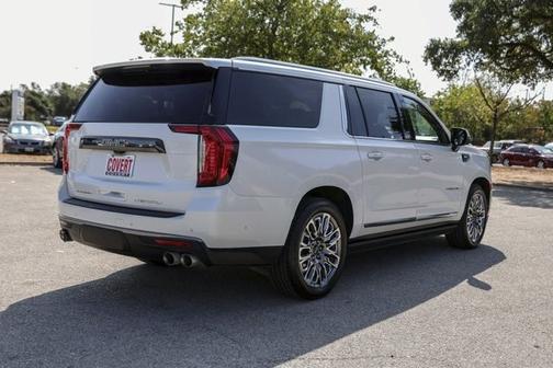 2023 GMC Yukon XL Denali Ultimate