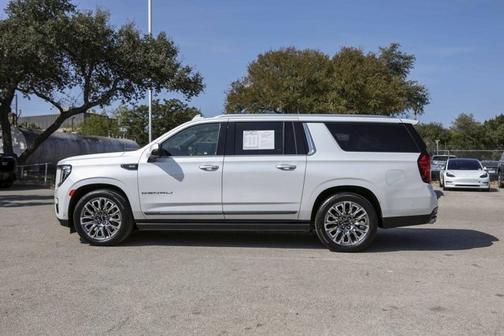 2023 GMC Yukon XL Denali Ultimate