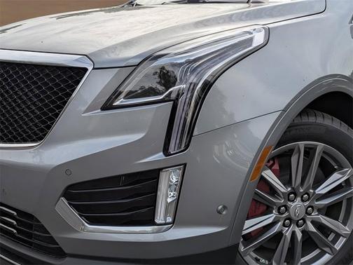 2025 Cadillac XT5 AWD Sport