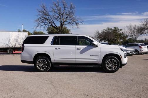2025 Chevrolet Suburban LS