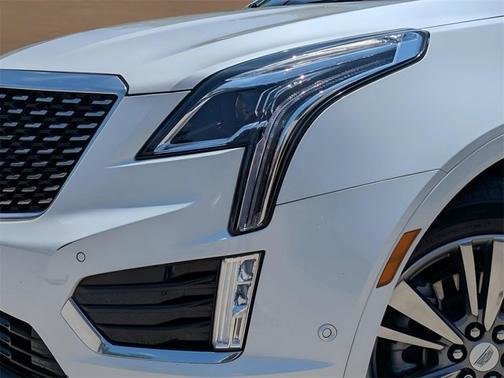 2022 Cadillac XT5 AWD Premium Luxury