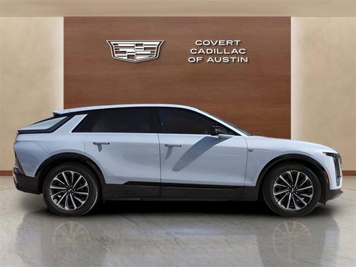 2025 Cadillac LYRIQ Sport