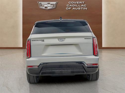 2025 Cadillac Escalade IQ Sport 1