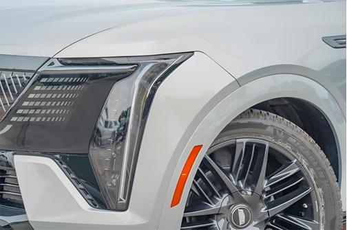 2025 Cadillac Escalade IQ Sport 1