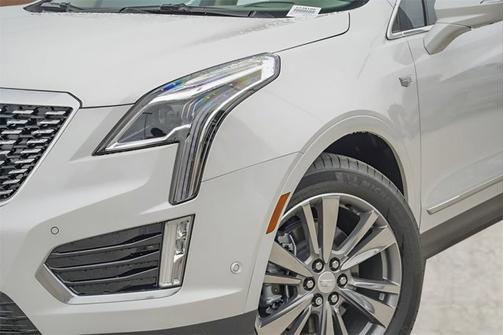 2025 Cadillac XT5 FWD Premium Luxury