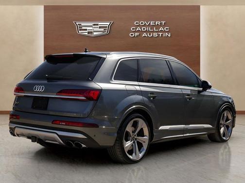 2023 Audi SQ7 Premium Plus