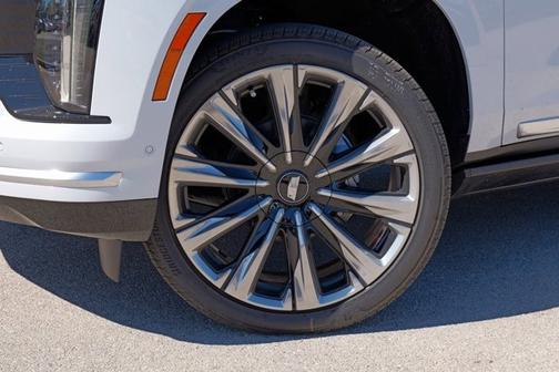 2026 Cadillac Escalade ESV 4WD Luxury