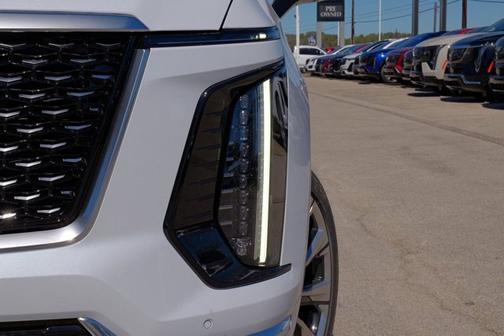 2026 Cadillac Escalade ESV 4WD Luxury