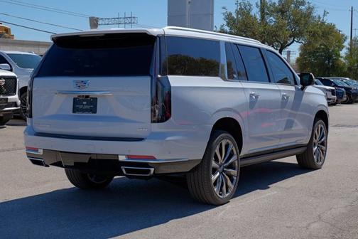 2026 Cadillac Escalade ESV 4WD Luxury