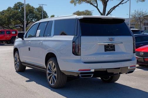 2026 Cadillac Escalade ESV 4WD Luxury
