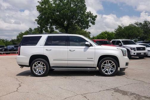 White Frost Tricoat 2018 GMC Yukon SLT