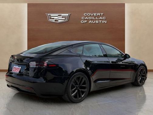 Black 2022 Tesla Model S Base