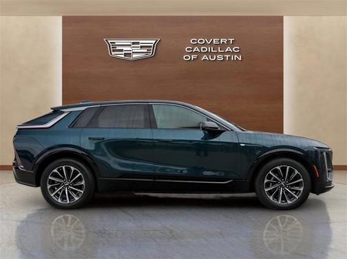 2024 Cadillac LYRIQ Sport