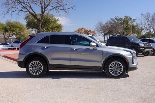2024 Cadillac XT4 FWD Premium Luxury