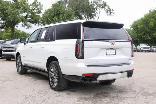 2023 Cadillac Escalade ESV AWD V-Series