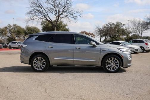 2024 Buick Enclave Avenir