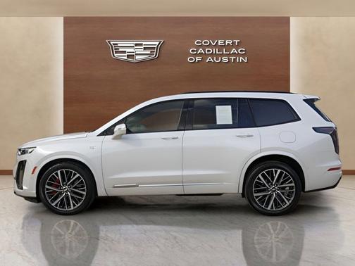 Crystal White Tricoat 2023 Cadillac XT6 AWD Sport