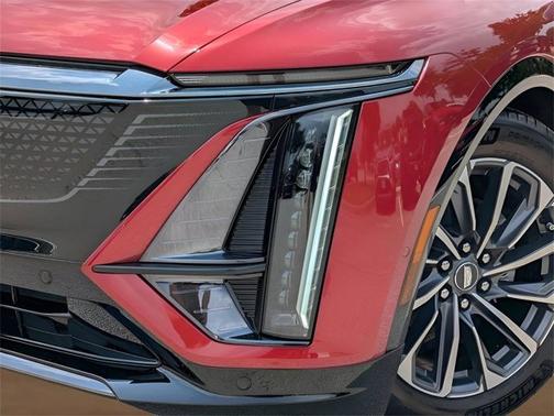 2024 Cadillac LYRIQ Sport