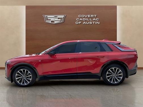 2024 Cadillac LYRIQ Sport