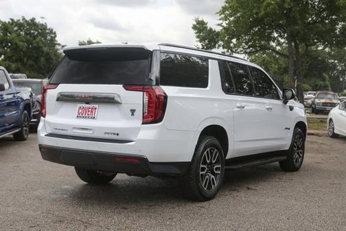 2022 GMC Yukon XL AT4