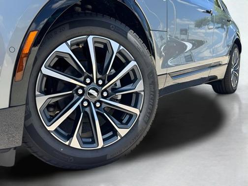 Argent Silver Metallic 2026 Cadillac LYRIQ Sport