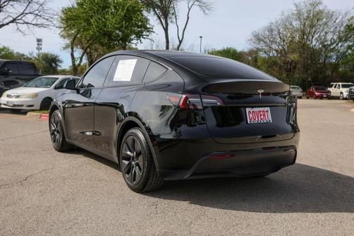 2025 Tesla Model Y Long Range