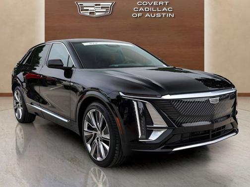 Stellar Black Metallic 2025 Cadillac LYRIQ Luxury