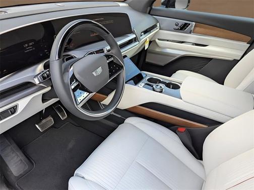 2026 Cadillac VISTIQ Luxury