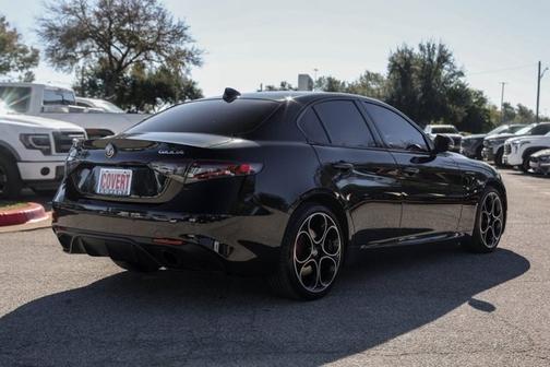 2024 Alfa Romeo Giulia Veloce