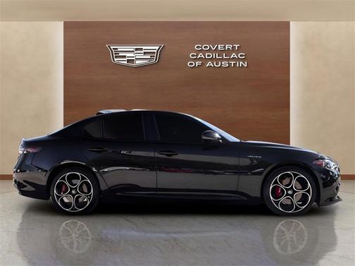 2024 Alfa Romeo Giulia Veloce