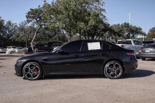 2024 Alfa Romeo Giulia Veloce