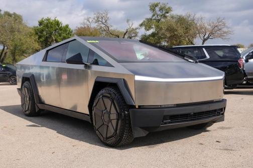 2024 Tesla Cybertruck Cyberbeast