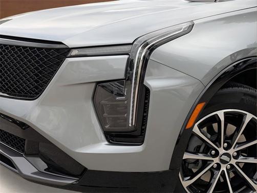 2024 Cadillac XT4 AWD Sport